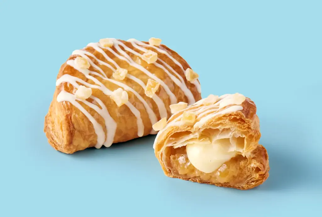 【レモンスイーツ】スッキリまろやか、初夏の黄金比！レモンの爽快感が広がる「焼きたてカスタードアップルパイ レモン」 画像 2