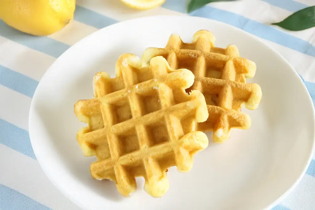 5/1発売 瀬戸内レモンワッフル＆ケーキ、初夏の爽やか2種
