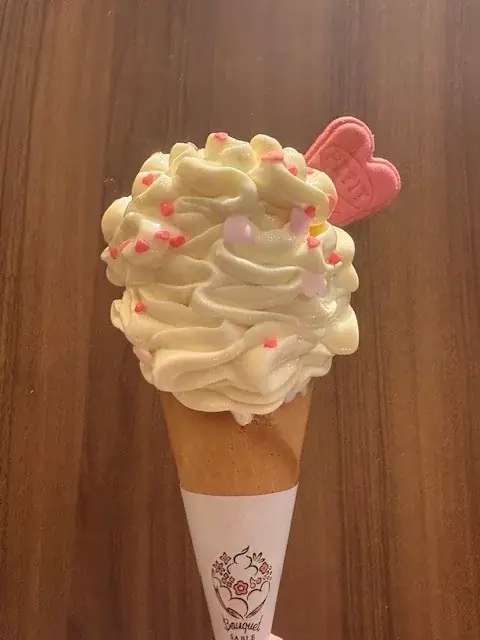 【東北初×門前店限定】まるで“花”が咲くソフトクリーム誕生！GWより販売開始 画像 2