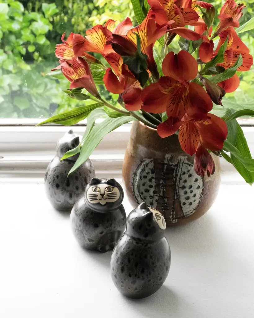 【数量限定】スウェーデンの陶芸家リサ・ラーソンの特別な猫の陶器「月明かりのミア」が待望の再入荷。 画像 4