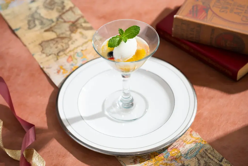 コロンバン原宿サロンで“旅するヨーロッパ”　世界各国の伝統スイーツとセイボリーを楽しむ特別なアフタヌーンティーを5月11日より提供 画像 5