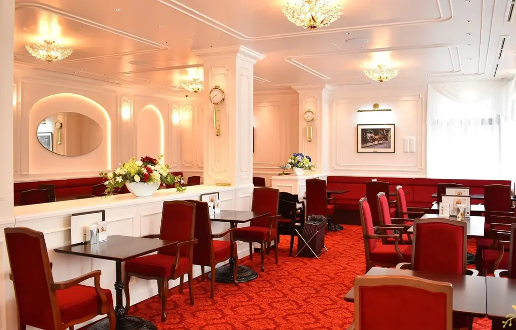 コロンバン原宿サロンで“旅するヨーロッパ”　世界各国の伝統スイーツとセイボリーを楽しむ特別なアフタヌーンティーを5月11日より提供 画像 7