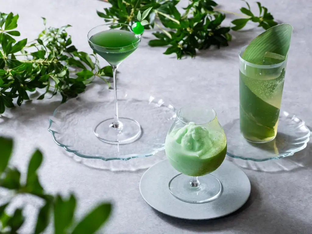 横浜・みなとみらいの絶景と楽しむ、新緑香る初夏のご褒美タイム「抹茶とチェリーのアフタヌーンティー」と3種のシーズナルカクテル 画像 4