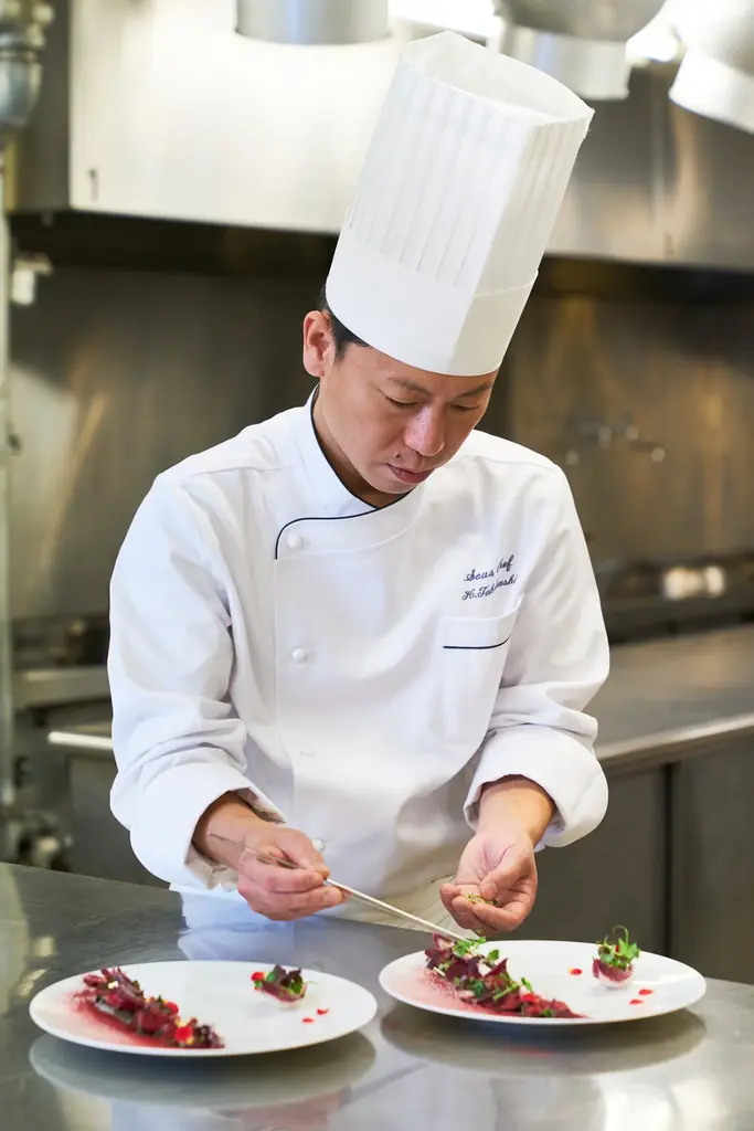 フランスの星付きレストランで研鑽を積んだシェフが贈る至極のフレンチ。黒鮑・黒毛和牛・黒トリュフが奏でる“夏の特別コース”を2026年6月1日(月)より提供開始 画像 5