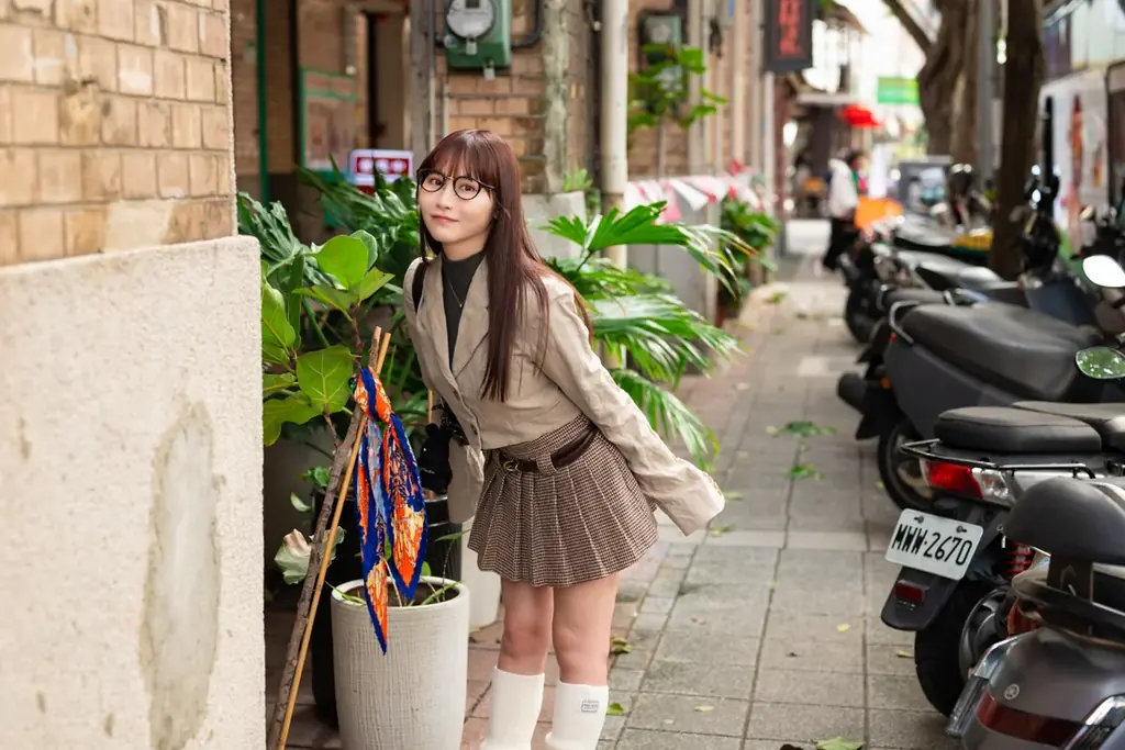 6月6日開催 小野六花写真集『6』お渡し会in渋谷