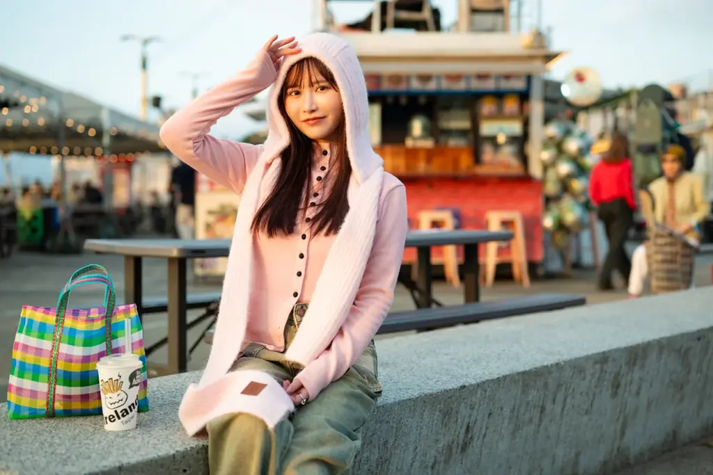 【イベント開催】小野六花デビュー6周年記念写真集『6』発売記念お渡し会を6月6日に開催！ 画像 5