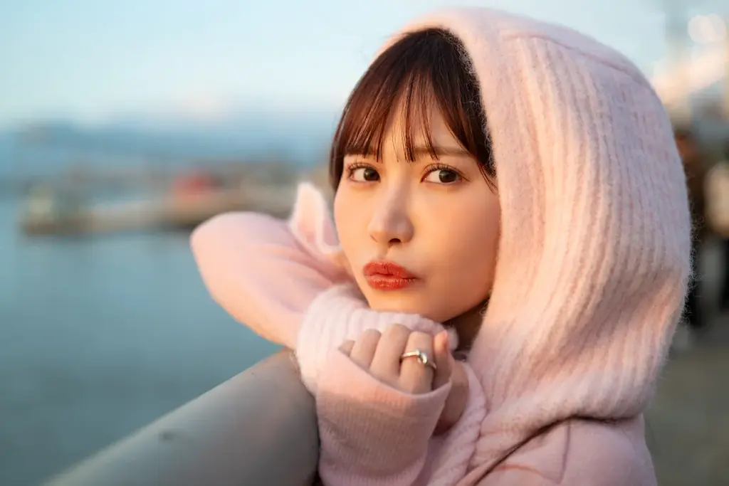 【イベント開催】小野六花デビュー6周年記念写真集『6』発売記念お渡し会を6月6日に開催！ 画像 8