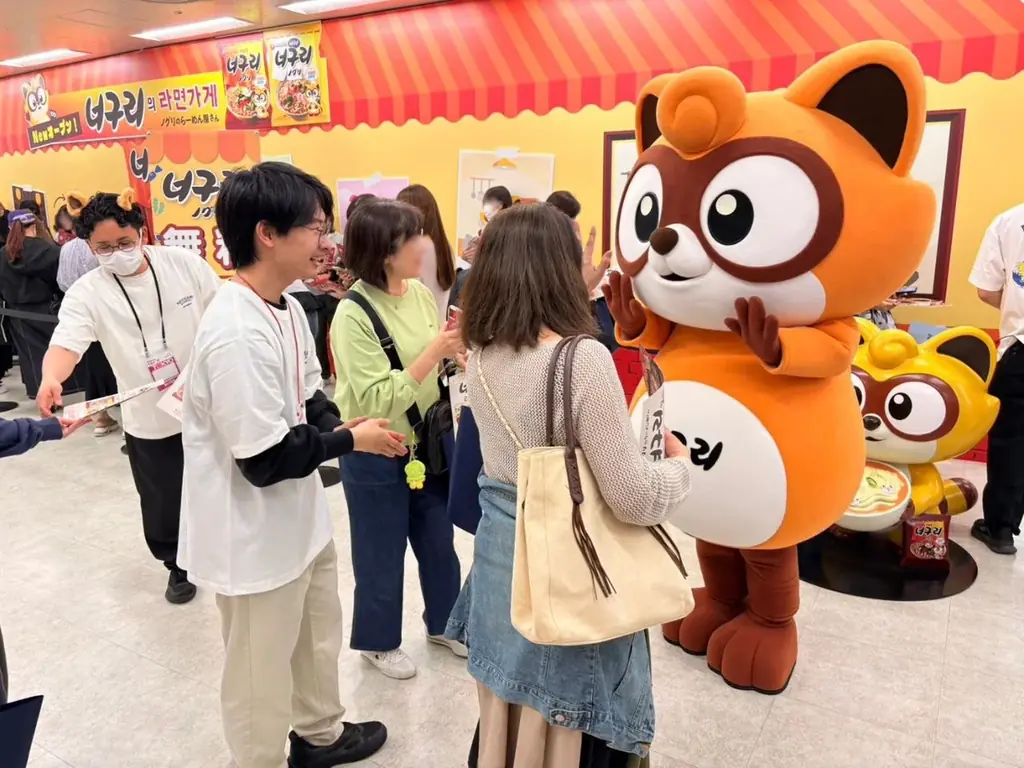 KCON JAPAN 2026に話題の『ノグリのラーメン屋さん』がオープン！ノグリに変身できる「なりきりノグリ」や「無料でノグリラーメン食べ比べ」などでブランドの世界観を丸ごとお届け！ 画像 5