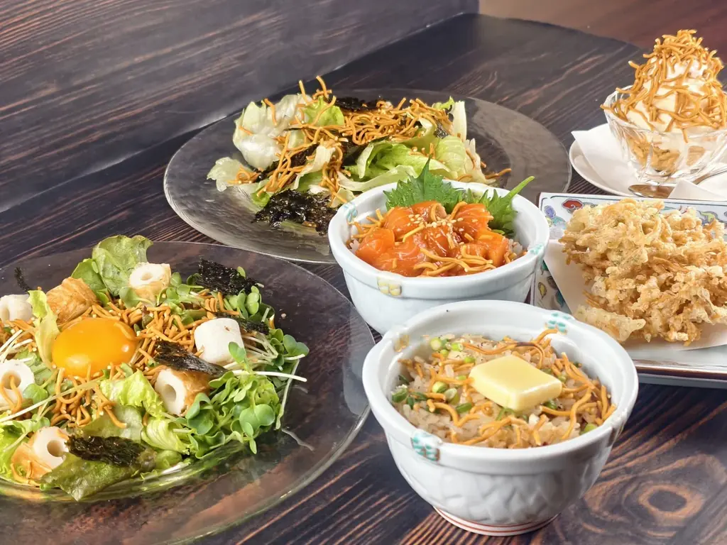 ベビースターのアレンジ料理をホテルで楽しむ！札幌すすきの「ジャスマックプラザホテル」にて「ベビースターラーメンコラボフェア」 画像 1