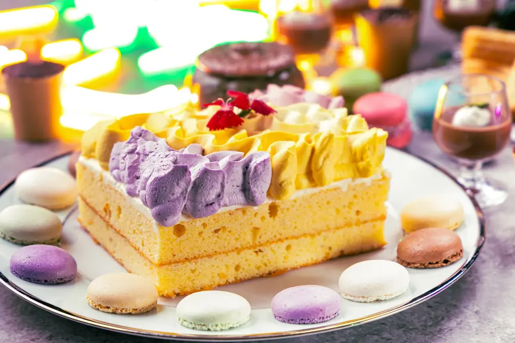 韓国グルメの“沼”にハマる！「韓国ブッフェ K-Food Holic Vol.2」が6月開催決定。約30種の料理＆スイーツをネオンが煌めく韓国夜市風の空間で味わい尽くす。 画像 7