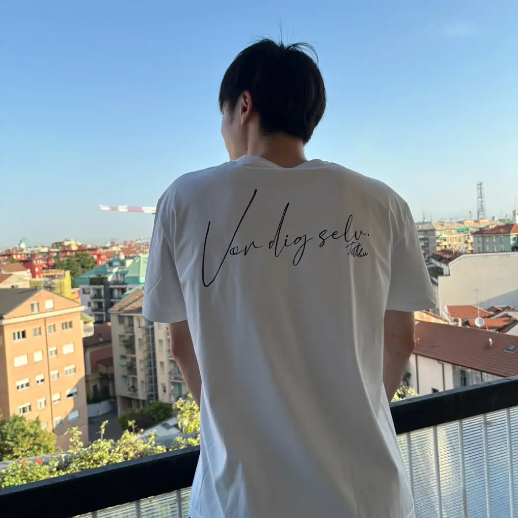 ヒュンメル×大塚達宣、「自分らしく」とメッセージを送るコラボTシャツ 画像 5