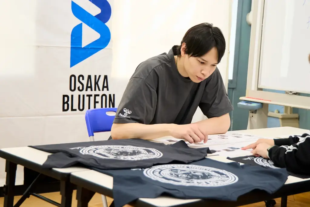 ヒュンメル×山内晶大、「いつでも挑戦できる」とメッセージを送るコラボTシャツ 画像 3