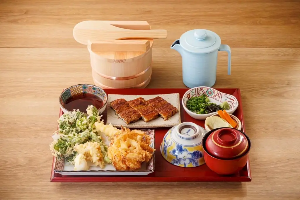名古屋発コスパ最強と行列の絶えない、「昼だけうなぎ屋」監修の、新ブランド：炭焼鰻と特選和牛「ふじさん」がうなぎの名産地、浜松市に初上陸！！ 画像 2