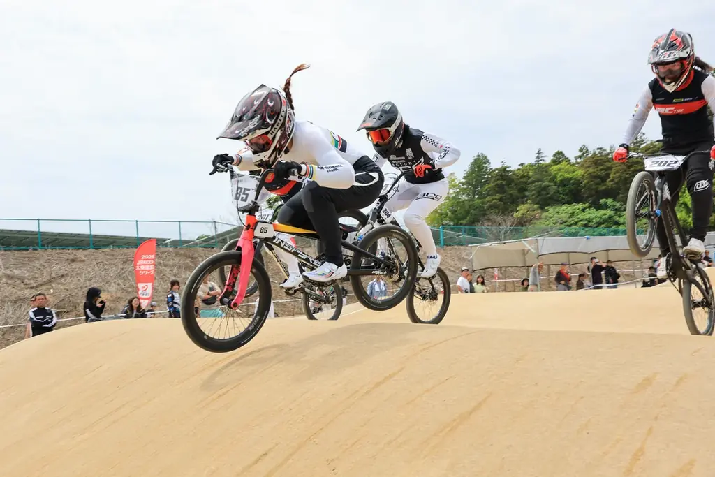 木内彪凱と畠山紗英がJBMXF大東建託シリーズ第2戦千葉大会で今期初優勝！ 画像 3