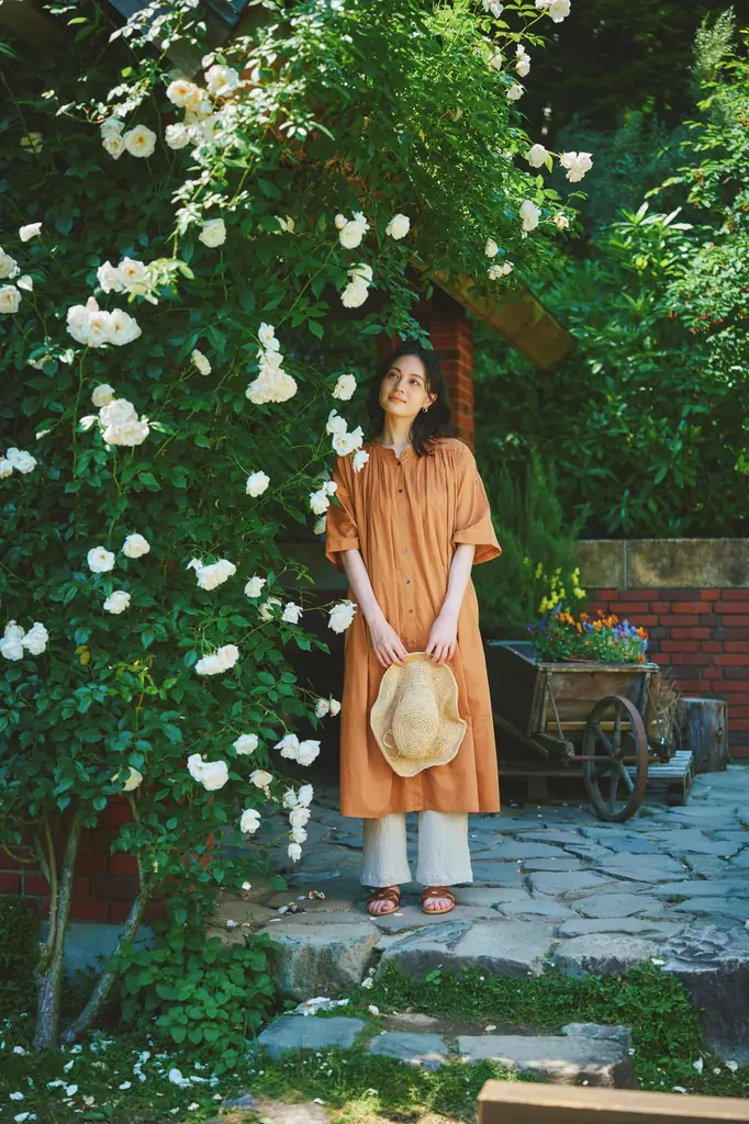 バラが華やかに彩り、香り漂う、唯一無二のロケーションが登場！神戸の山上に位置し、２つのコンセプトのローズガーデンが「エレガント」な情景を創出。「ローズ&ラベンダーフェア2026」を開催（5/9から）。 画像 16