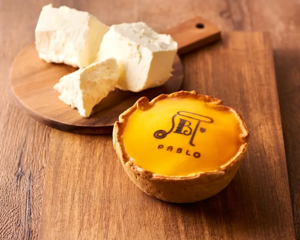 “ふわとろ食感”をひとりじめ！「パブロとろけるチーズタルト」に11cmの「小さいサイズ」が新登場 画像 5