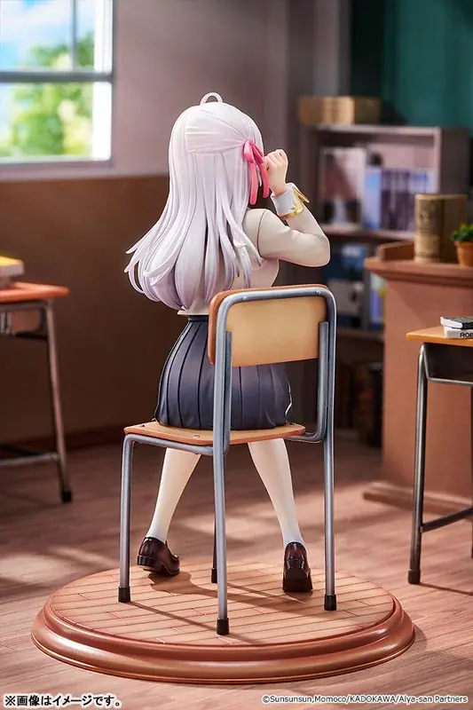 TVアニメ『時々ボソッとロシア語でデレる隣のアーリャさん』より、制服姿の「アリサ・ミハイロヴナ・九条」がフィギュアで登場。 画像 5