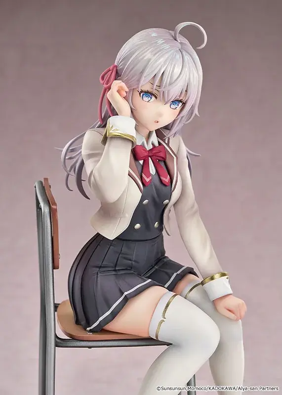 TVアニメ『時々ボソッとロシア語でデレる隣のアーリャさん』より、制服姿の「アリサ・ミハイロヴナ・九条」がフィギュアで登場。 画像 9