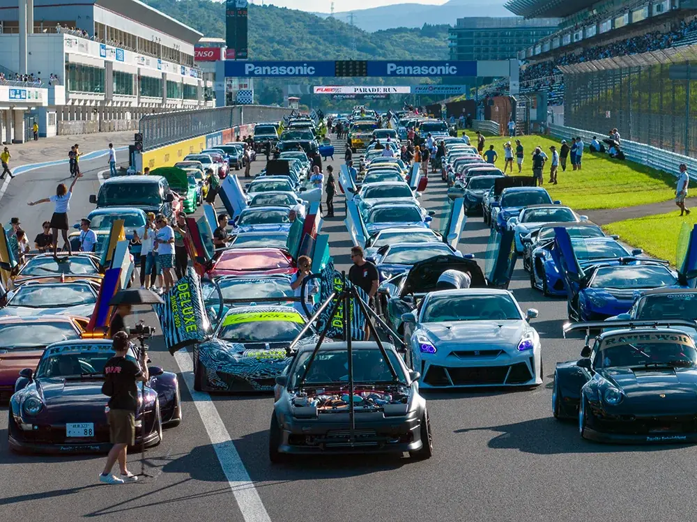 ≪世界最大級のカー・フェス≫「FUELFEST JAPAN 2026 5th」が8月11日に開催! 今年も、海外ハリウッド・セレブ達が来日! 映画の世界が、富士スピード・ウェイで繰り広げられます。 画像 16