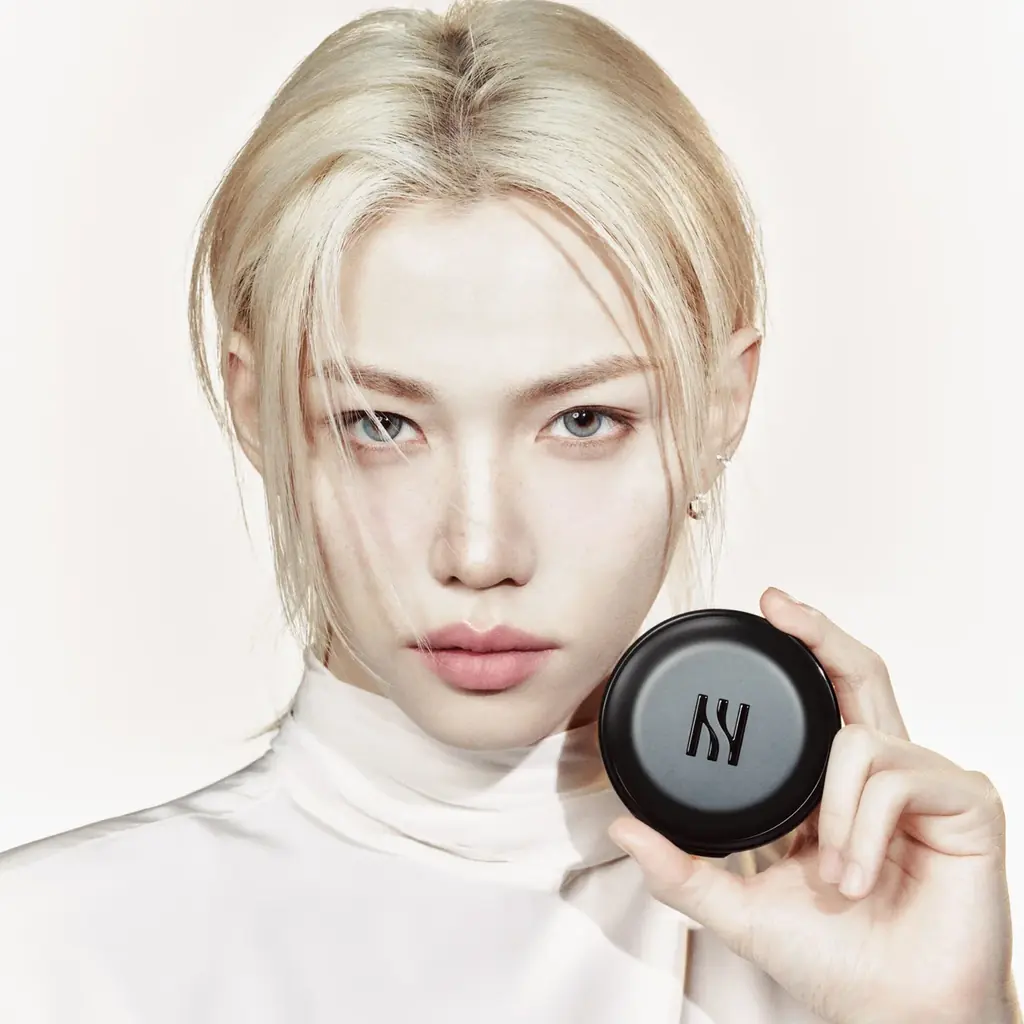 【HERA】一日中、毛穴レス極薄ブラー肌がつづく、新感覚*1 パウダーinクッション〈ブラック クッションメッシュパウダー〉が2026年6月5日(金)全国発売！ 画像 1