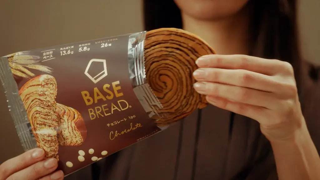 菜々緒さん出演「BASE BREAD」新CM『BASE BREAD チョコレートリニューアル』篇他 5月11日(月) 放映開始 画像 4