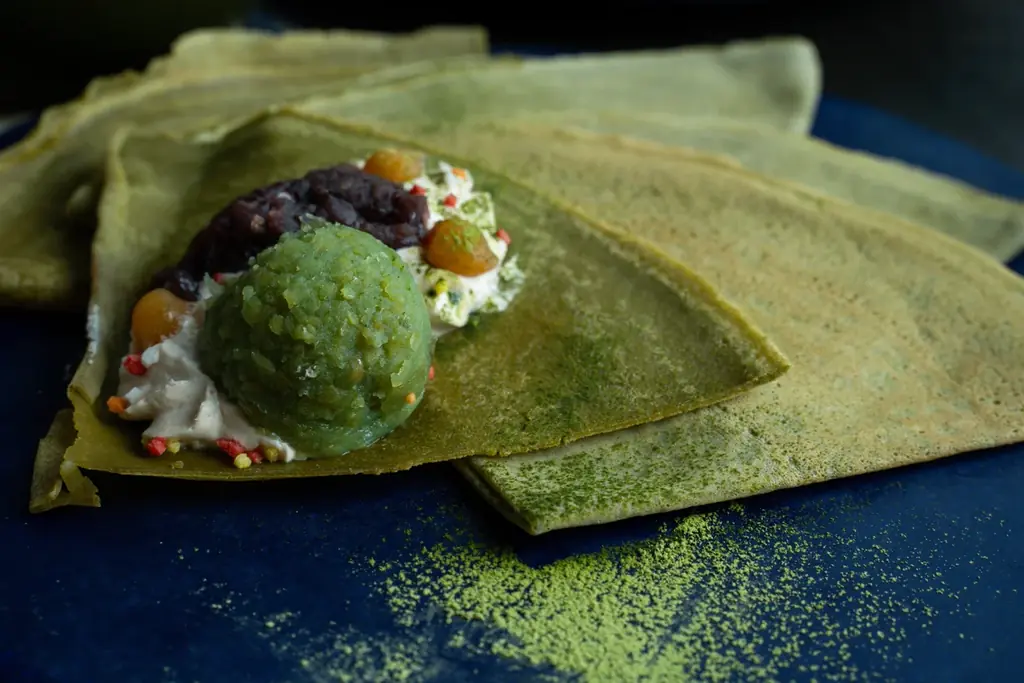 【STRI ランチ 新緑ビュッフェ】目の前で仕上げる抹茶クレープ＆メインのローストポークで至福のひとときを！60種類以上の本格料理が楽しめる《抹茶の新緑ビュッフェ》開催 画像 2