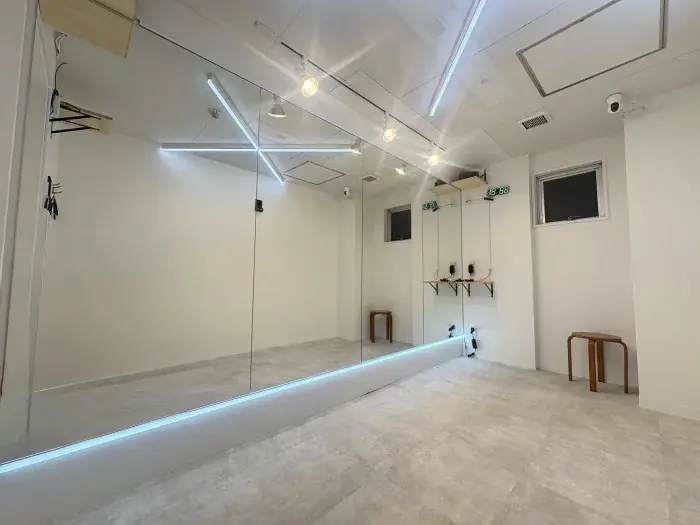 【BUZZ名古屋本店】名古屋エリアに遂に上陸！BUZZ史上最大156.7㎡×全8スタジオ・伏見駅徒歩1分！SNSキャンペーンでクーポン1,000円分も当たる！ 画像 10