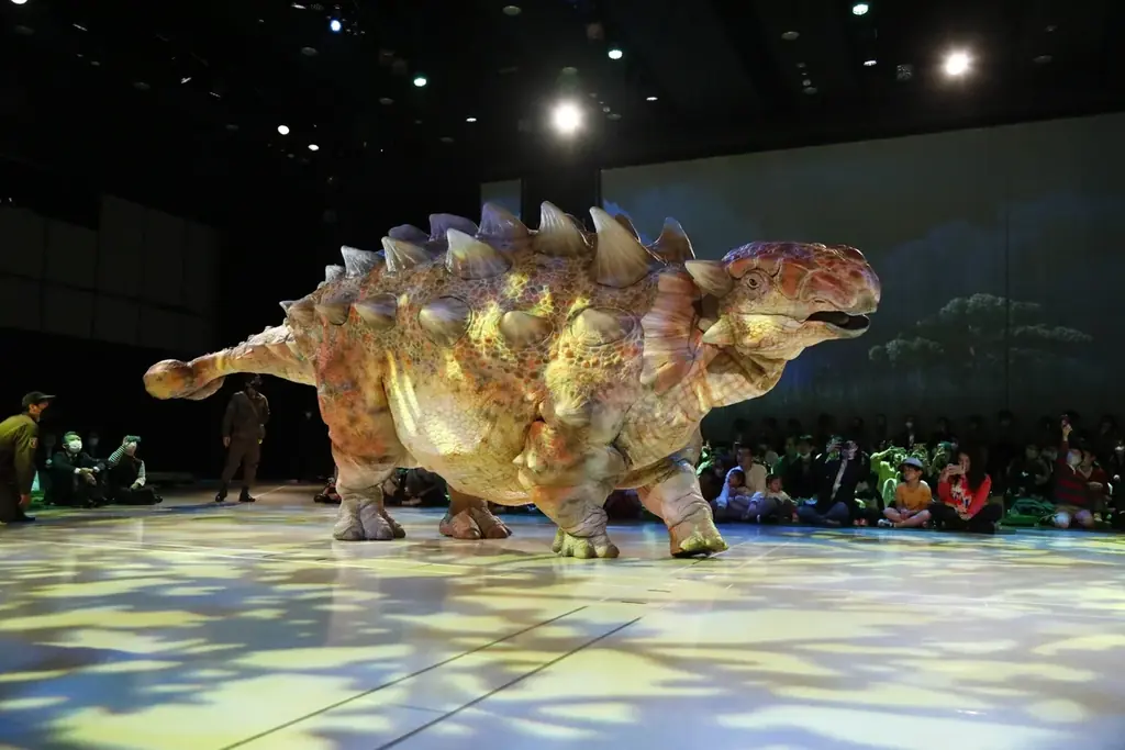 迫力の体験型ライブエンターテイメントが大阪初上陸！夏休みは恐竜の世界へ！！「DINO SAFARI 2026」大阪公演 画像 2