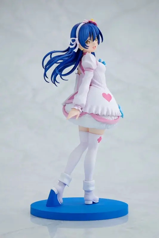 『ラブライブ！』シリーズ15周年を記念し、「高坂穂乃果」「南 ことり」「園田海未」が『僕たちはひとつの光』の衣装でフィギュア化。 画像 18