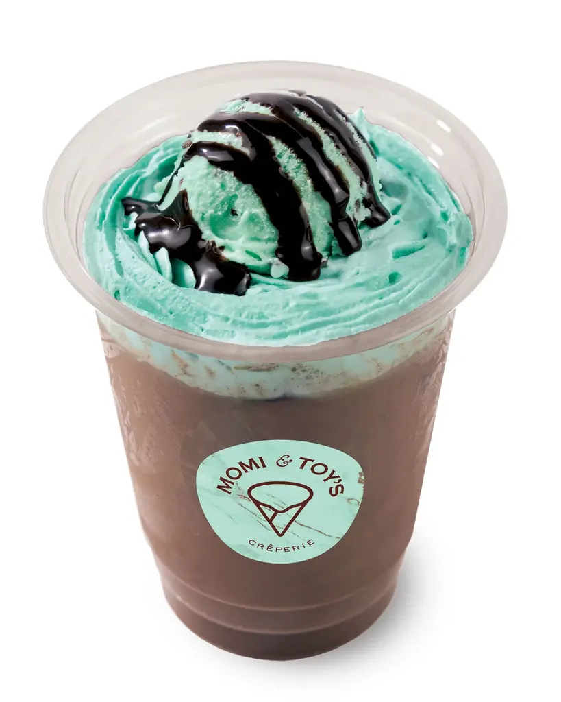 とろけるクレープの MOMI&TOY’S は、ミント派もチョコミント派も大満足の、ミントの魅力を詰め込んだクレープ３種とフロート２種を期間限定で販売します 画像 6