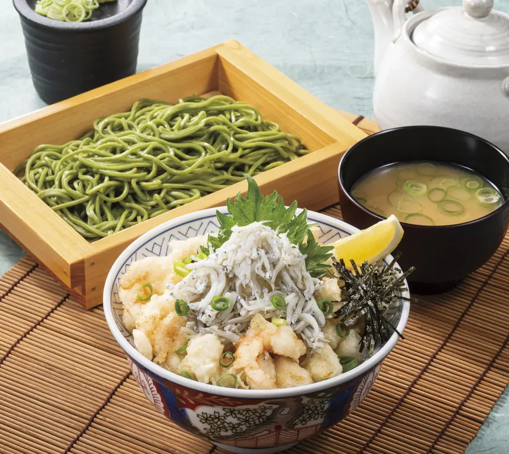 初夏のごちそう。釜揚げしらすとバラ天を、おろしで食べる爽やかな一杯。『釜揚げしらすのバラ天丼と茶そばセット』天丼はま田にて新登場！ 画像 2