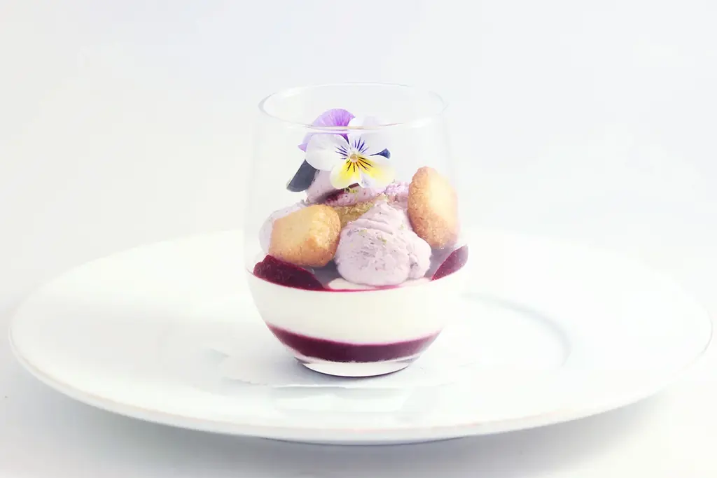 果実が主役の、美しい初夏のデセール。銀座三越のカフェ「ボンボヌール」新メニュースタート 画像 3