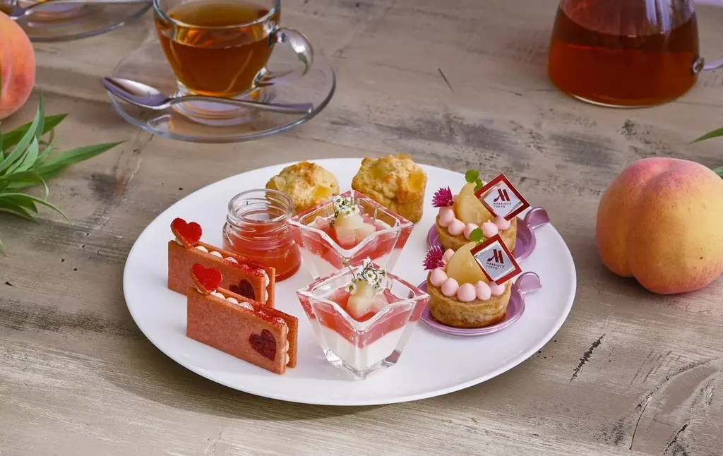 【東京マリオットホテル】山梨県「マルトウ農園」の桃が彩る、 夏限定アフタヌーンティー「Summer Peach Afternoon Tea」を発売 画像 3