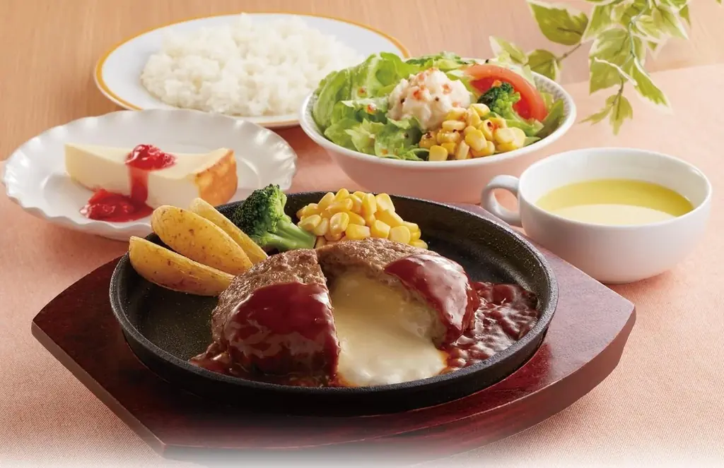 【ジョイフル】2026年5月20日より創業50周年「創業祭」スタート︕「⼗勝若⽜100％ハンバーグ」や「創業の思い出メニュー」など50周年限定の特別メニューが登場 画像 4