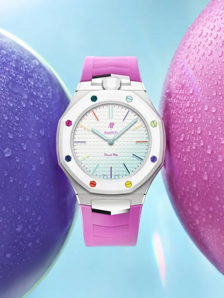 GOLDEN CONCEPTが、先日発表された「Audemars Piguet & Swatch」のコラボレーションモデル「Royal Pop」を腕時計に作り替える専用ケースを発売。 画像 5