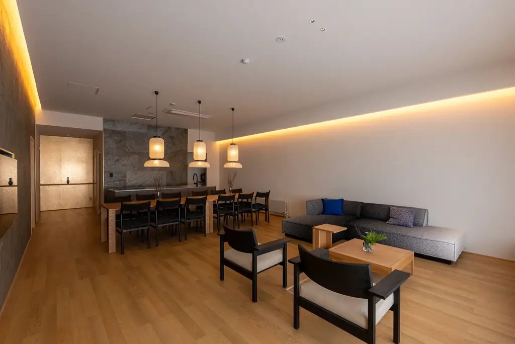元コンビニを一棟貸ホテルに――函館・宝来町に地域とつながる宿『NEXUS HOTEL函館』誕生 画像 3