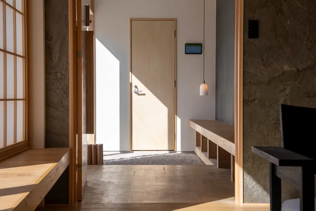 元コンビニを一棟貸ホテルに――函館・宝来町に地域とつながる宿『NEXUS HOTEL函館』誕生 画像 5