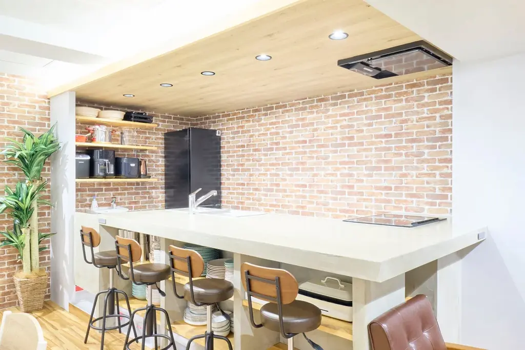 【家以上、店未満】飲食ビジネスをすぐに始められるレンタルキッチン「リノスぺkitchen秋葉原リヨン」が千代田区秋葉原にOPEN！ 画像 2