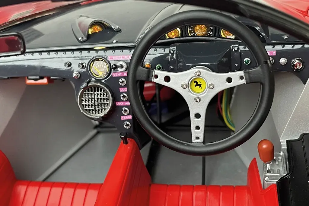 モータースポーツ史に残る伝説のレーシングカーが1/8スケールで蘇る『フェラーリ330 P4をつくる』ウェブ限定販売 画像 6