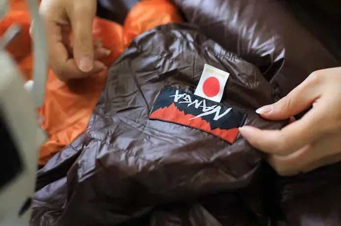 NANGA（ナンガ）が「本(マ)気(ジ)で」つくる！ドクターイエローの寝袋が登場！ 画像 6