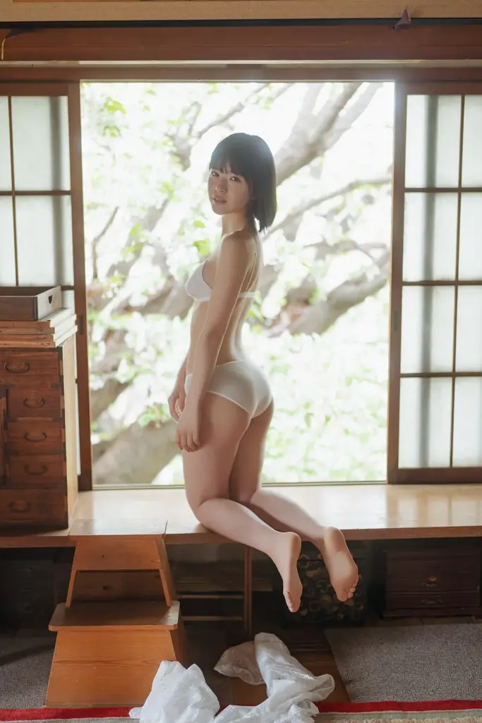 正源司陽子はこんなにも美しい。日向坂46・正源司陽子が「B.L.T.7月号」の表紙・巻頭に登場！ 中面には清水理央と佐藤優羽も登場し、“おひさま”必読の日向坂46大特集‼ 画像 13