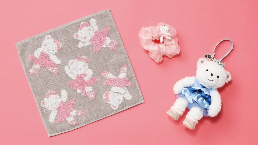 Chacott×familiar初のコラボが実現！ バレリーナのクマちゃんが描かれたリュックサックやTシャツなど親子で楽しめるアイテムが両ブランド異なるラインナップで計14種登場 画像 8