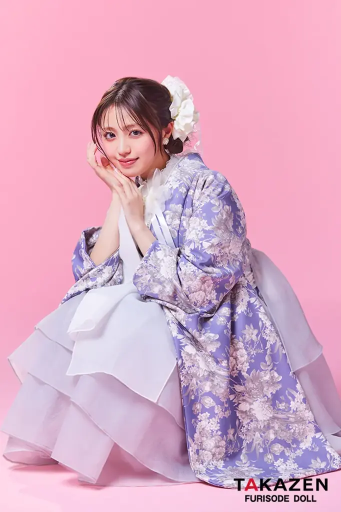 TAKAZEN、新作卒業式袴「HEP BURN（ヘップバーン）」シリーズを５月20日公開。香音・Shihoが魅せる異素材“ドレス袴”で卒業式をもっと自分らしく 画像 12