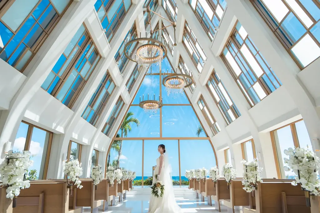 沖縄の絶景ロケーションで叶えるフォトウエディング。アールイズ・ウエディング「PREMIER PHOTO WEDDING」沖縄プラン販売開始 画像 2