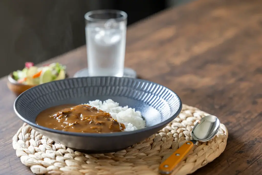 石川のソウルフード、チャンピオンカレー“＋66g”レトルトカレーを期間限定発売 画像 2