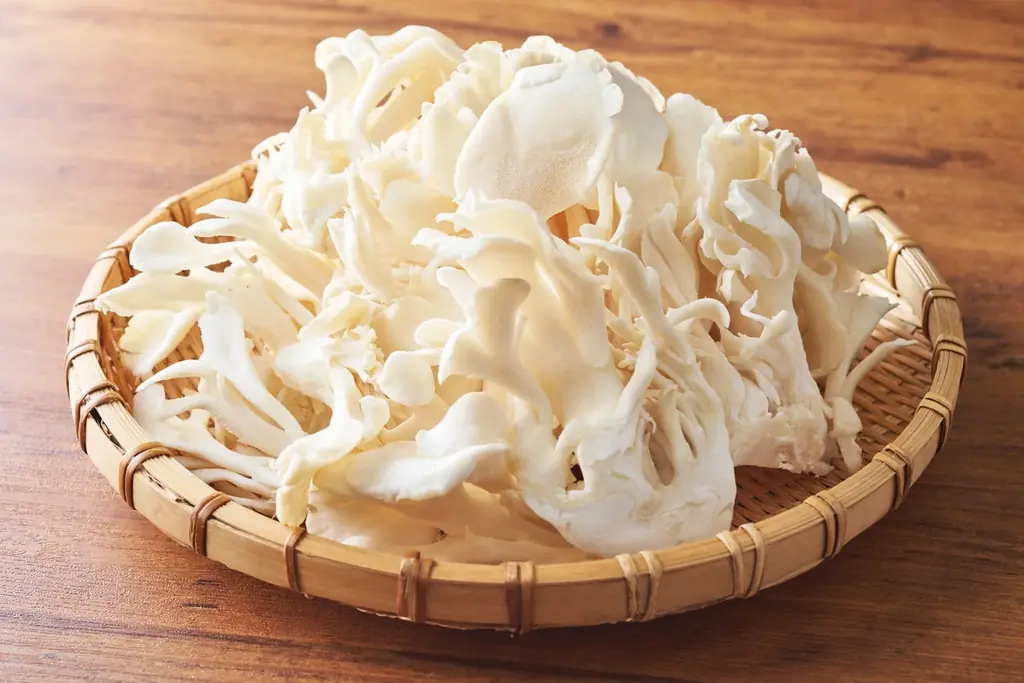 しゃぶしゃぶ温野菜から、“新化系”麻辣湯が登場！ 昨年好評の「旨辛 麻辣湯しゃぶ」が復活。トマト×バジルの「イタリアン麻辣湯」や「スパイシートマト麻辣湯」「ニラ醬麻辣湯」など、アレンジ無限大 画像 14