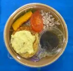 “ここでしか買えない惣菜”を拡充し、成長を加速　麺の全面刷新と健康・スイーツ領域の拡充で来店動機を創出 画像 8