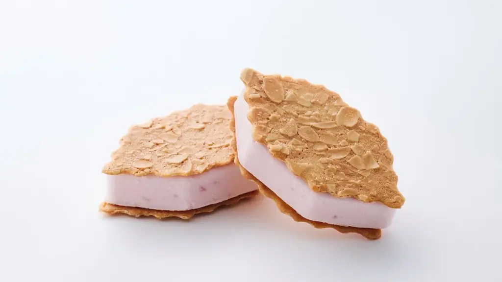パリパリッ 香ばしいクッキーと濃厚アイス「ファヤージュサンド」全国で順次登場！ 画像 2