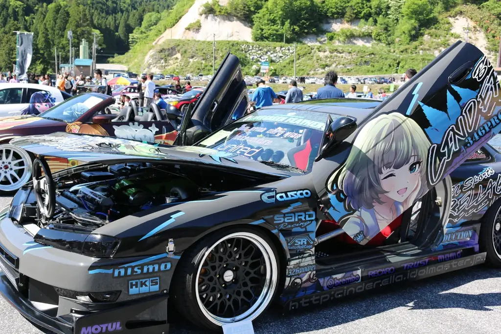 【ウマ娘】ほか「痛車」２５０台が奥伊吹に大集合！「VTuber・ホロライブ・原神・ラブライブ！・初音ミク・アイドルマスター・Fate」初夏のスキー場で5月2４日「漫画・アニメ・ゲーム」のイベント開催！ 画像 11