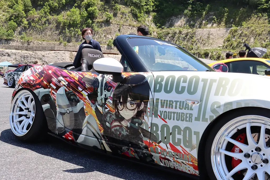 【ウマ娘】ほか「痛車」２５０台が奥伊吹に大集合！「VTuber・ホロライブ・原神・ラブライブ！・初音ミク・アイドルマスター・Fate」初夏のスキー場で5月2４日「漫画・アニメ・ゲーム」のイベント開催！ 画像 25